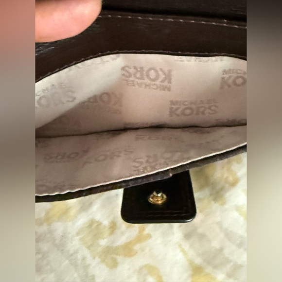 Michael Kors Brown Leather  Wallet | Gold Logo | 12 Card Slots | - Picture 5 of 9